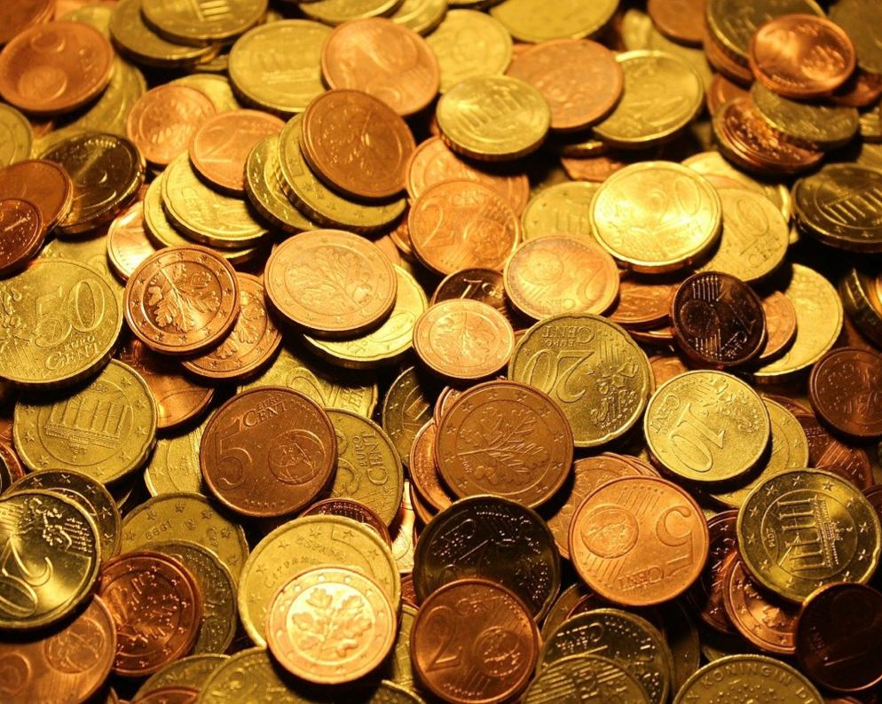 Od júla bude medených mincí o čosi menej. Ako zaokrúhľujeme hotovosť po novom?